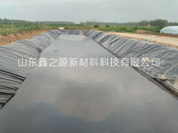 鋪設(shè)hdpe土工膜時(shí)可進(jìn)行無縫連接嗎？