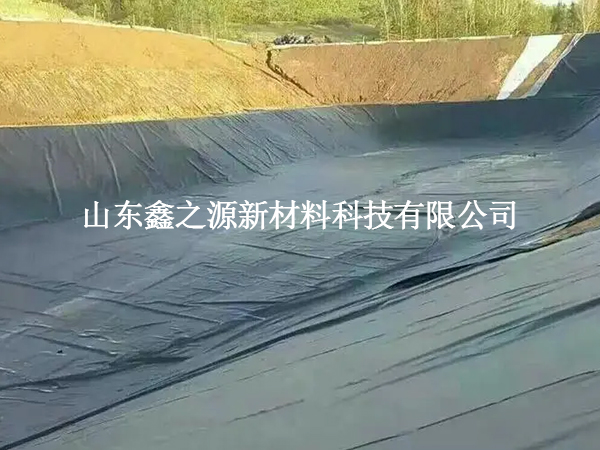 魚塘防滲膜的鋪設過程需要避免哪些問題？