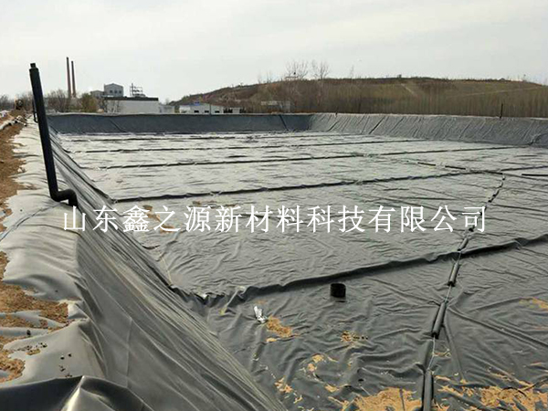 油田防滲膜鋪設技巧：高效、環(huán)保的鋪設新策略